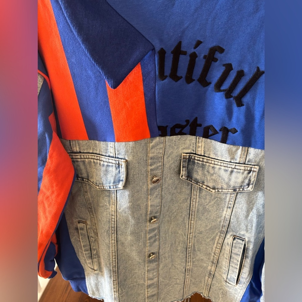 New Mix fabrics Jean Sweatshirt - Picture 3 of 4